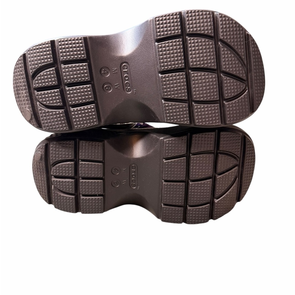 CROCS Womens Wednesday Addams Clogs NWT Authenticated - Picture 6 of 6